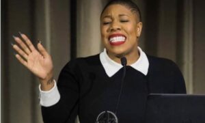 symone sanders net worth